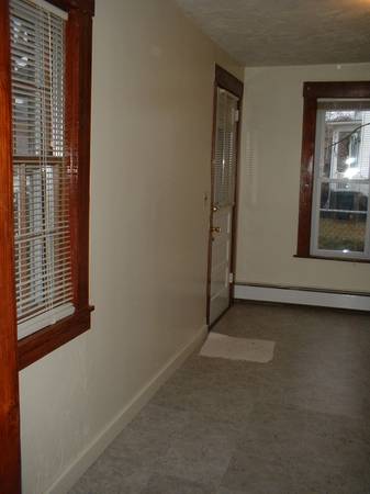 $1,525 / 1br - 750ft2 - Cozy Apt in Prime Location- the Best Deal in Town! (Franklin, MA)63856337984001123