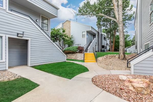 $1,200 / 546ft2 - One Month Free Rent All August Move-Ins! (Colorado Springs)63687101350275121