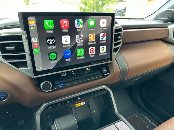 2024 Toyota Tundra Hybrid 4x4 - Photo 12
