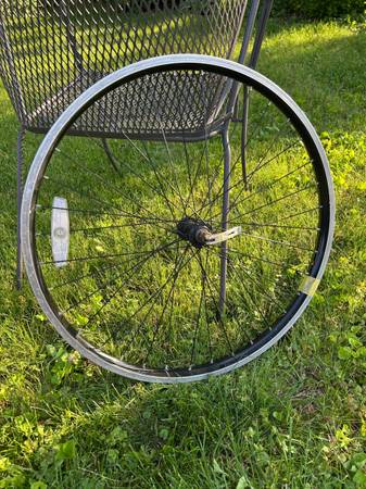 26 “Llanta de bicicleta - $20 (Bay View)63471072020097120