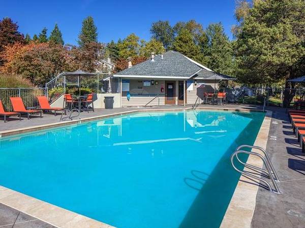 $1,693 / 1br - 679ft2 - Come see for yourself, all that Sorrento Bluff 1-beds have to offer! (SW Beaverton, Murrayhill, Portland, Hillsboro, Aloha)63841709082627123