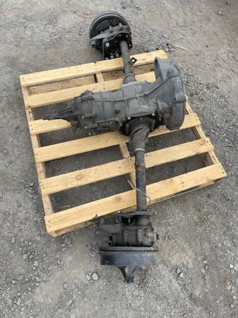 Transmisión de autobús VW con ejes y engranajes reductores - $850 (Troutdale)63470990308227120