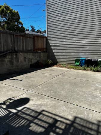 $4,600 / 3br - 1300ft2 - 3 Bedroom and 2 Bath-Unit C Top Floor (portola district)63824664757123121