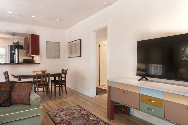 $3,850 / 2br - 1300ft2 - Downtown bungalow is perfectly located for all things Santa Fe! (Plaza Area/South Capitol)63659781477123123