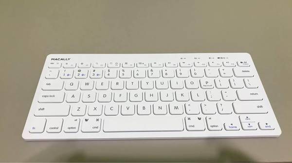 Macally Wireless  Quick Switch Bluetooth Keyboard For Three Devices 1