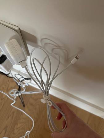 Apple Lightning Cable – Extra Long 1