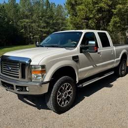 2010 Ford Super Duty F-250 - Photo 2