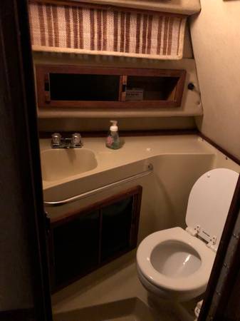 $650 / 1br - Long Island City (Long Island City)63854193761281124