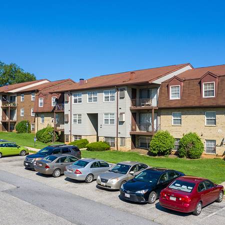 $1,425 / 1hab - Piscina, Edificios con Acceso con Llave, Preparado para Cable (6810 Lantern Hill Dr, Lochearn, MD)63694428445185124