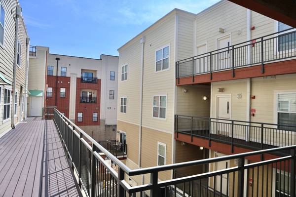 $750 / 1br - Spring 2025 Sublet - $750 per month (Bloomington, Indiana)63953766429570124