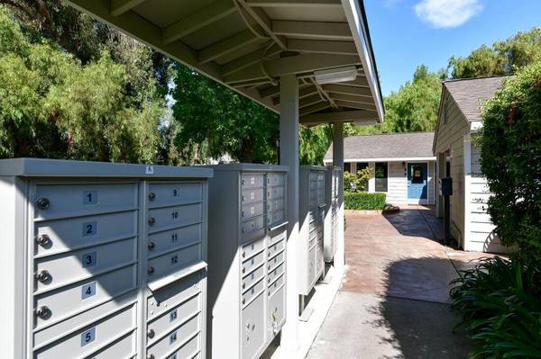 $2,250 / 2br - 829ft2 - Fireplace*, Appliance Package - Stainless Steel*, Fitness Center (dublin / pleasanton / livermore)64017516742659123