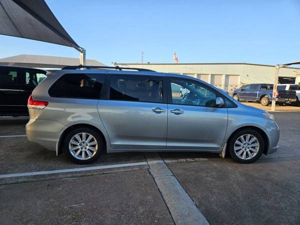 Minivan Toyota Sienna Ltd de 2011, para pasajeros - $13,337 (Llame al *(817) 383-9284* para confirmar disponibilidad al instante)63483988919937123