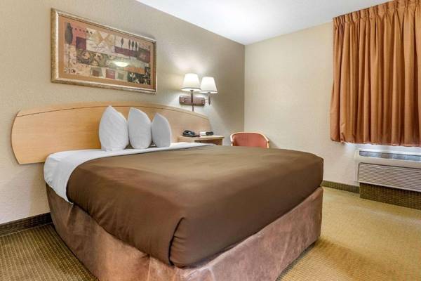 $1,399 / 1br - Call Today for Exclusive Monthly Specials - No Lease, No Deposit! (52825 State Hwy 933, South Bend, IN)63660212496643123
