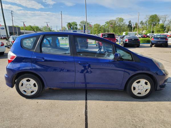Honda Fit de 2012, 1 DUEÑO, TRANSMISIÓN MANUAL - $3,500 (East Indy)63621981892737123