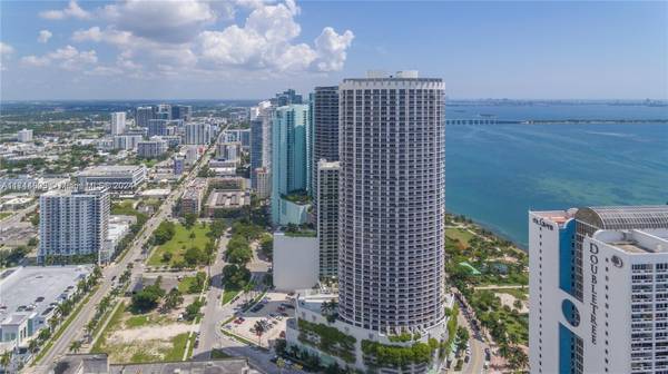 $2,600 / 1br - 825ft2 - 1Bed/1Bath, washer/dryer inside the unit (Edgewater)63825138163075120