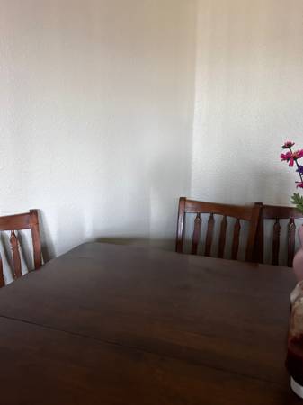 $800 / 1br - shared room in Burbank (Burbank)63953079361283123