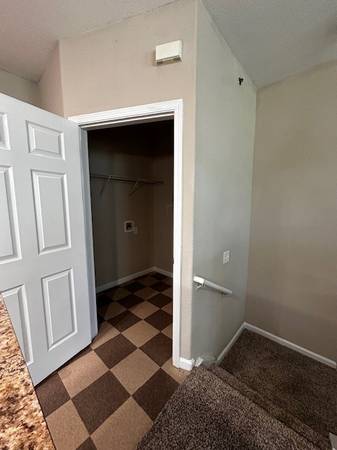 $1,499 / 2br - 1031ft2 - 2 bedroom apt#220 free 1 month base rent waived app&admin (Asheville)64029207318275121