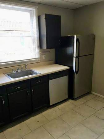 $2,295 / 4br - 1710ft2 - New Light Fixtures, 4B/2B, in64013532257667124