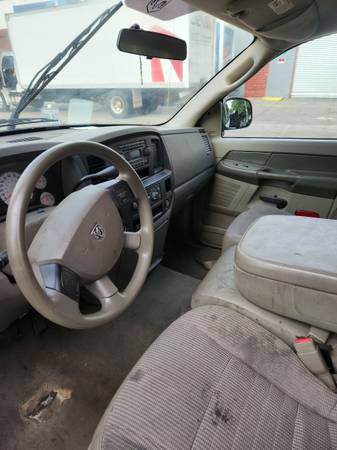 2008 Dodge Ram 1500 Pickup SXT Edition - $2,500 (Brooklyn)63614765026177124