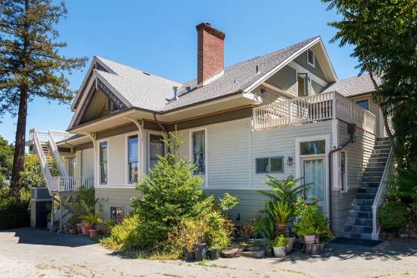 $3,500 / 2br - 1181ft2 - Marin Edwardian Mansion w/ San Francisco Bay Views (san rafael)63964933145603120
