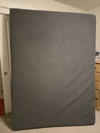 Queen 10-inch memory foam mattress 1