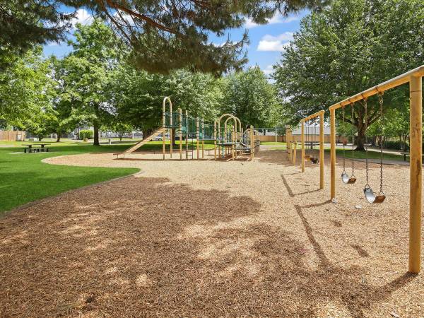 $1,545 / 2br - 850ft2 - Ask About Our Limited Time Offer: 2 Bed, 1 Bath at Andresen Park (4602 NE 72nd Ave, Vancouver, WA 98661)63956502486659123