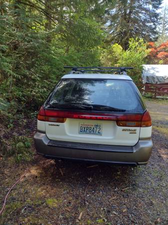 1996 Subaru Outback - mechanic special - $1,400 (West Olympia)63623367727233123