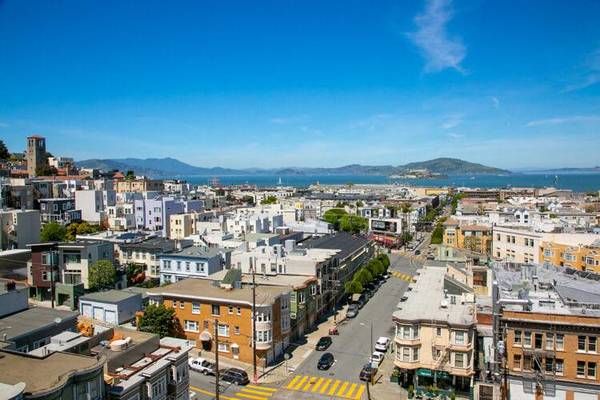 $4,624 / 2br - High-rise Apartments Near Russian Hill! (russian hill)63873442142339123