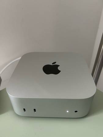 M4 Mac Mini 256gb - excellent condition 1