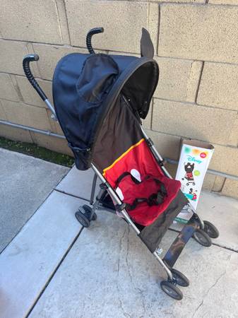 umbrella stroller, Cosco Disney 1