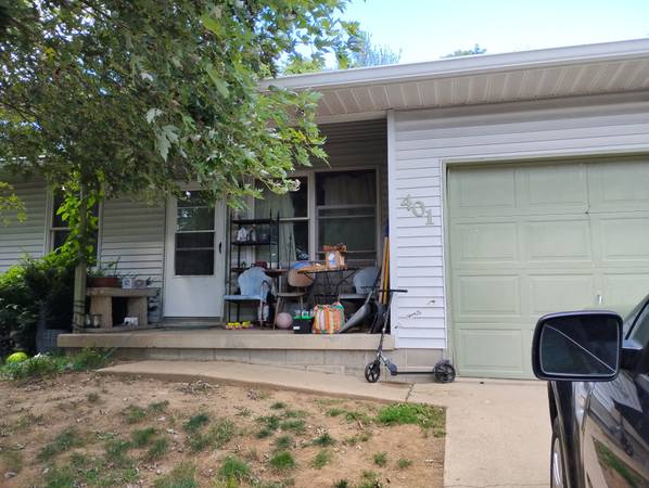 $160,000 / 1148ft2 - Investors! [Off-Market Opportunity] 3bed 1bath fixer upper, great cond (Ellettsville)63935966732291120