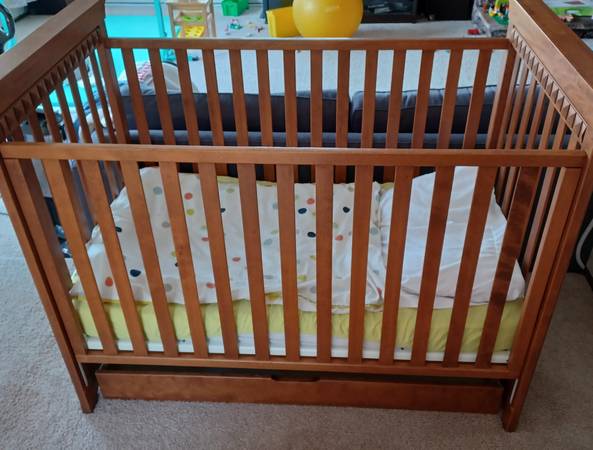 Wooden Crib 1