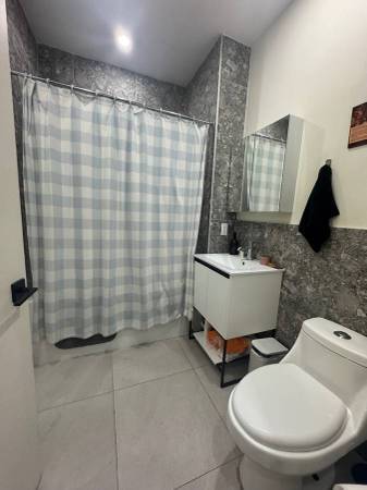 $750 / 3br - 3 Habitaciones con Patio Trasero–245 Stockholm St- Bushwick (Bushwick)63689627060227123