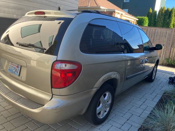 2007 Dodge Grand Caravan ODO 135,441 - $2,975 (West Seattle)63469776884481121