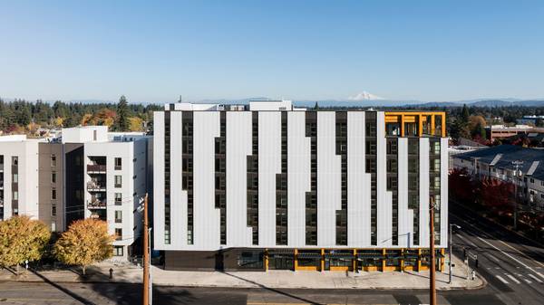 $1,294 / 1br - 448ft2 - Street Parking, On-site Laundry Facilities, Internet Access (540 NE 99th Ave, Portland, OR)64039222455169120