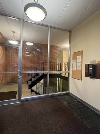 $1,795 / 512ft2 - Spacious 2-Room Studio - Steps to Red Line T Station, Great Amenities! (Quincy - Presidents Hill Area)63845968316161123