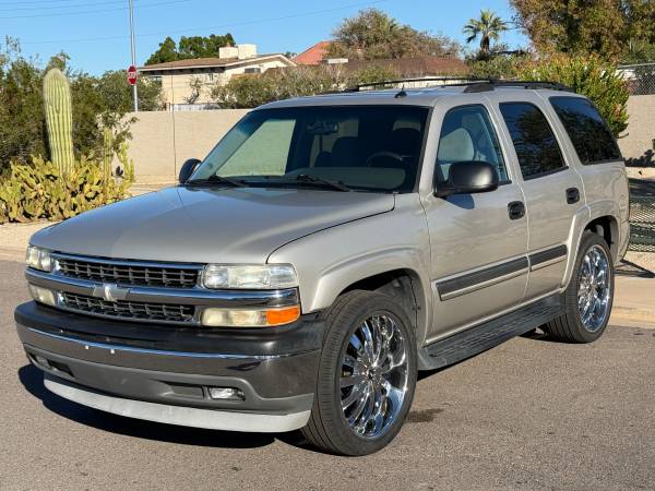 $$2005 Chevy,Tahoe,2wd,24’ rims new tires,one owner,2 sets of keys$$$$ 1
