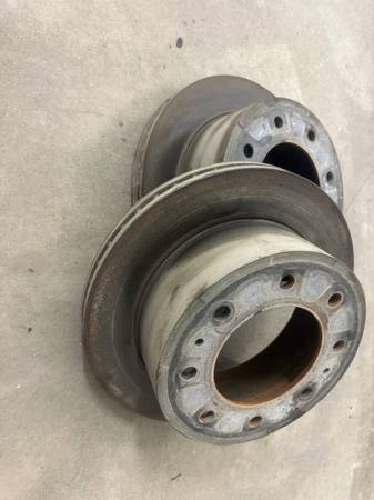 2020-24  Chevy Silverado 2500HD Rear brake rotors 1