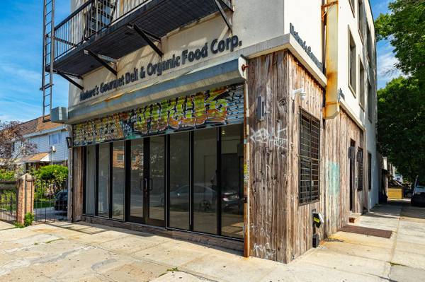 $4,000 / 600ft2 - RESTAURANTE EN ESQUINA EN ALQUILER - 565 EVERGREEN AVENUE (Brooklyn, NY)63862608716417121