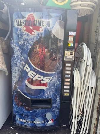 Limited Edition Pepsi Machine - Red Sox / Fenway 1