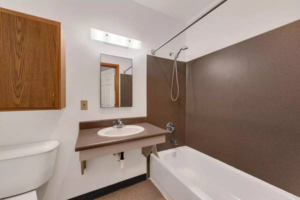 $1,473 / 1br - 715ft2 - A fresh take on living: Explore our 1 BR, 715 Sq Ft spaces. (Seattle - 10 Minute Drive to Museum of History & Indust)63688296165635123