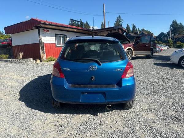 2007 Toyota Yaris de 3 puertas Hatchback - $5,999 (Lynnwood, WA)63617243245825123