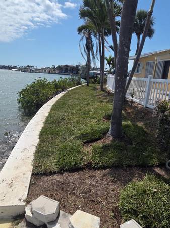 **YARD CLEAN UPS ** MULCHING*WEEDING*TRIMMING*DEBRIS HAULING* 1