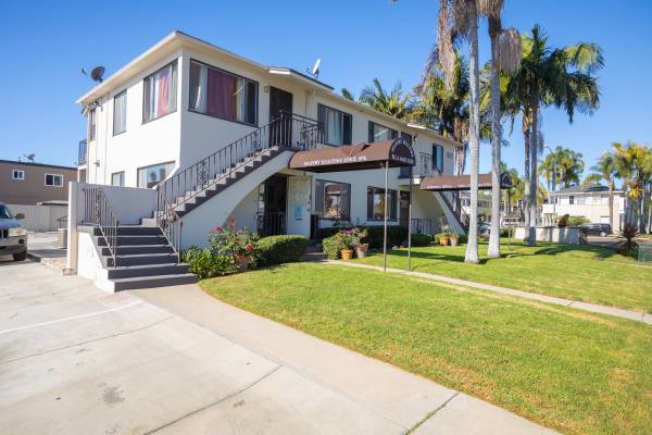 $2,600 / 2br - Point Loma 2br-1ba Gran Ubicación..2 cuadras del Deportivo de Pesca de San Diego (San Diego)63663904654721123