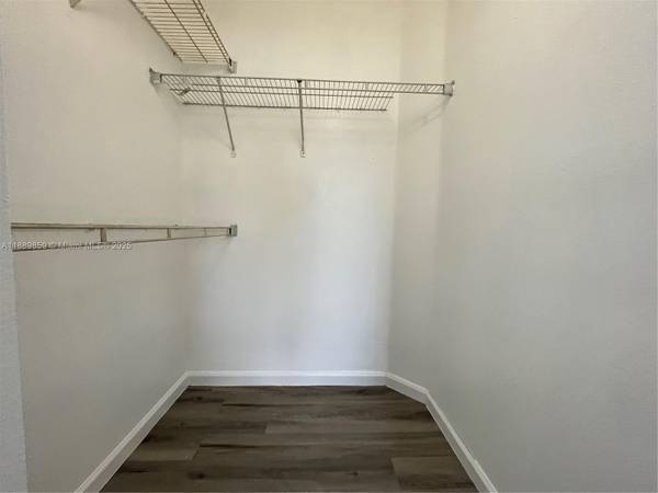 $1,600 / 1br - POMPANO BEACH, Apartamento 1/1, Agua incluida, Aprobación de la asociación, Piscina (Pompano Beach)64002015671682123