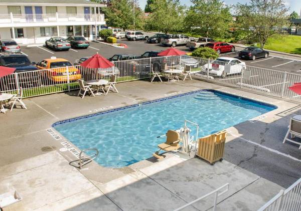 $599 / 1br - WEEKLY & MONTHLY RATES || Seattle, Easy Communte, Inclusive Rate (Tacoma South)63934162239619122