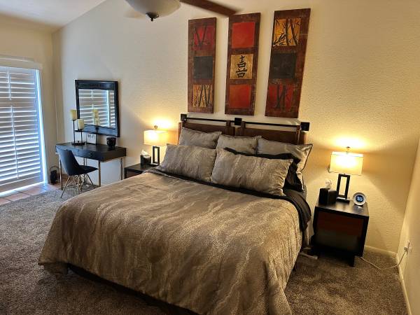 $140 / 2br - 1100ft2 - Enjoy some R&R on the golf course in October! (Palm Desert Resort, Calif)64035739064833120