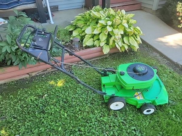 Lawnboy push mower 1