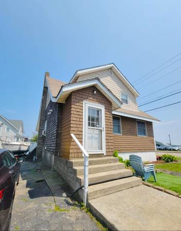 $3,000 / 3br - 1646ft2 - Winter Rental in Hull Furnished 3 Bedrm 2 Bath Cottage with Bay Views (Hull)63863134491523120