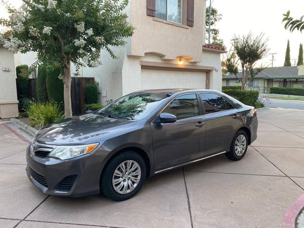 2014 Toyota Camry LE 4dr Sedan - $9,50063624095387267122